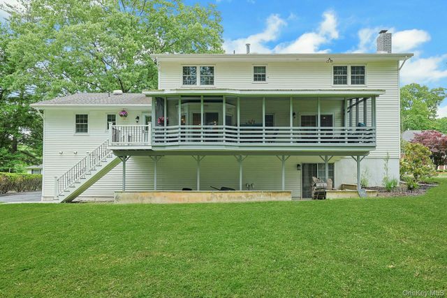 8 Dunmore Road, New City, NY 10956