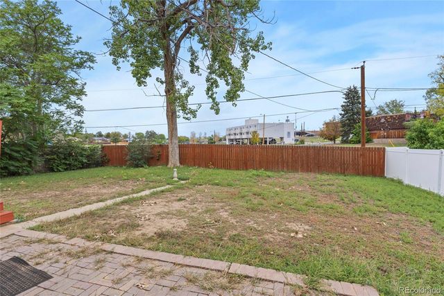 15373 E 10th Avenue, Aurora, CO 80011