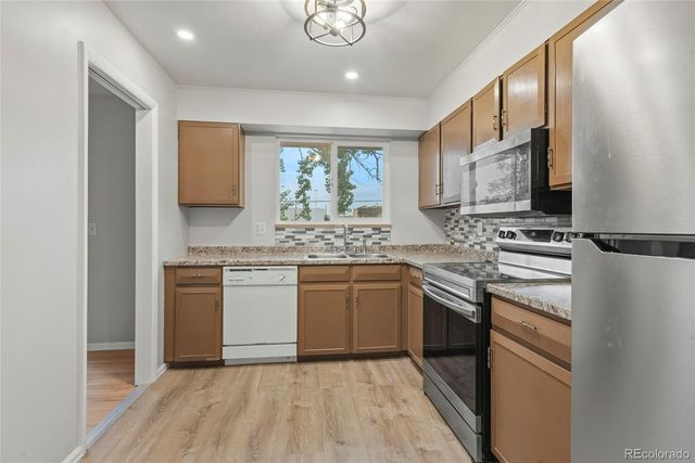 15373 E 10th Avenue, Aurora, CO 80011