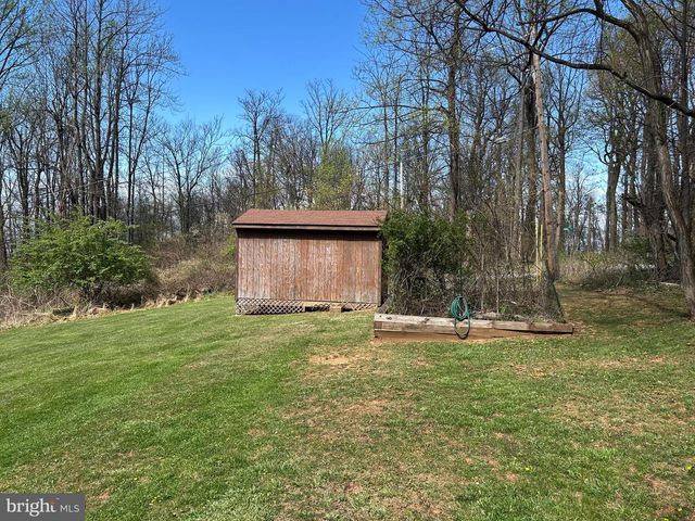 267 RED ROBIN LN, Linden, VA 22642
