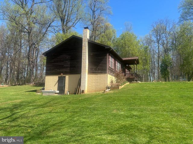 267 RED ROBIN LN, Linden, VA 22642