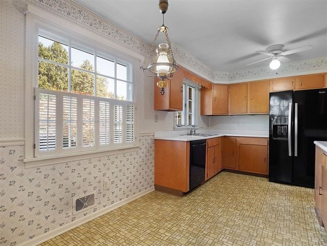 12 Old Post Road, Perinton, NY 14450