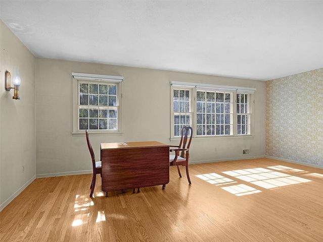 12 Old Post Road, Perinton, NY 14450