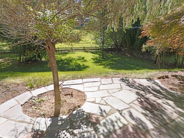 12 Old Post Road, Perinton, NY 14450
