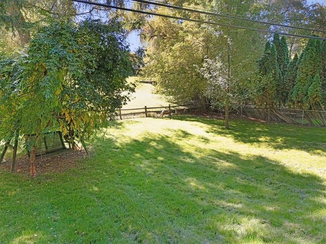 12 Old Post Road, Perinton, NY 14450