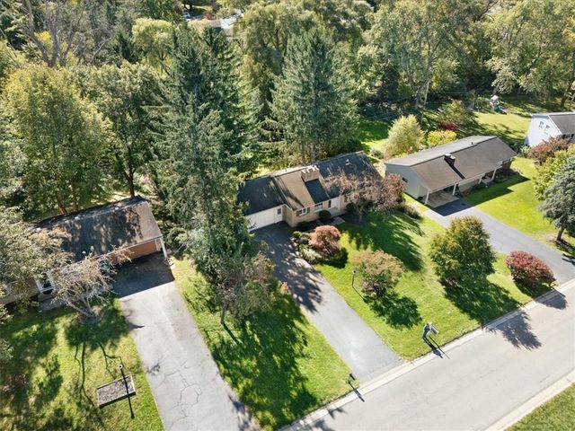 12 Old Post Road, Perinton, NY 14450