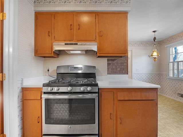 12 Old Post Road, Perinton, NY 14450
