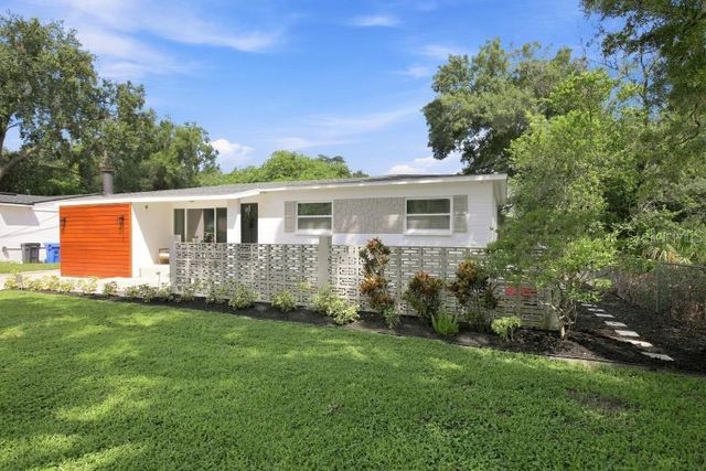 2313 CARROLL PLACE, Tampa, FL 33612