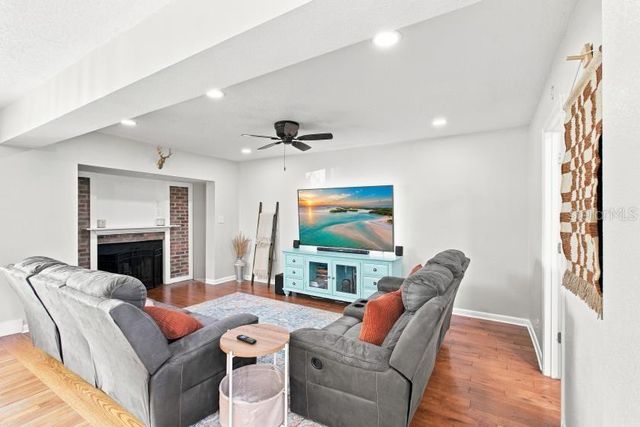 2313 CARROLL PLACE, Tampa, FL 33612