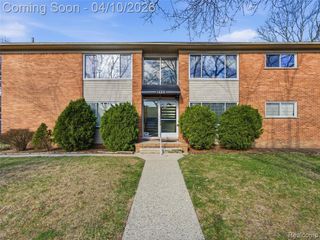 1222 E Lincoln Avenue, Royal Oak, MI 48067