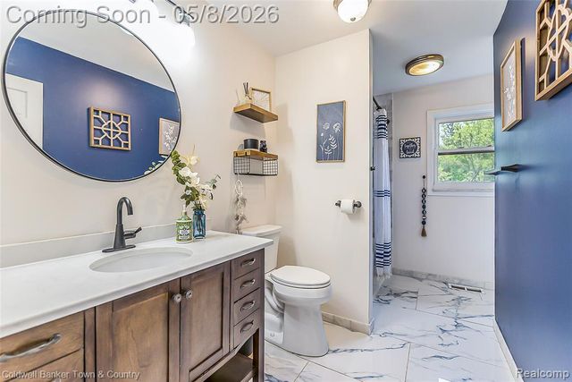 222 Bain Drive, Howell, MI 48855