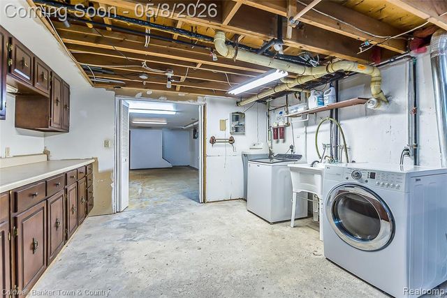 222 Bain Drive, Howell, MI 48855