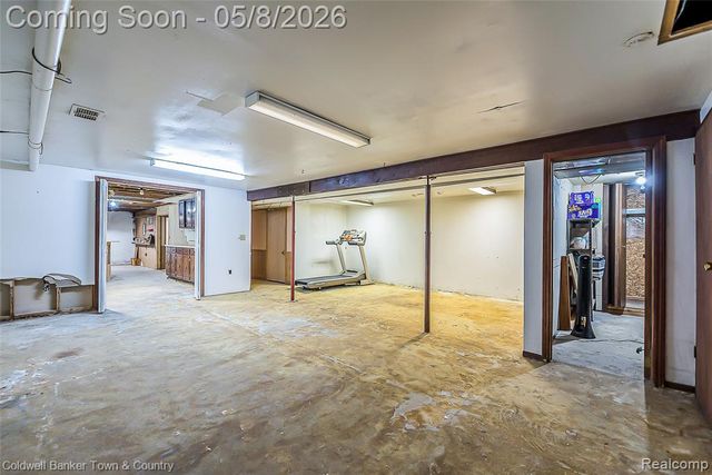 222 Bain Drive, Howell, MI 48855