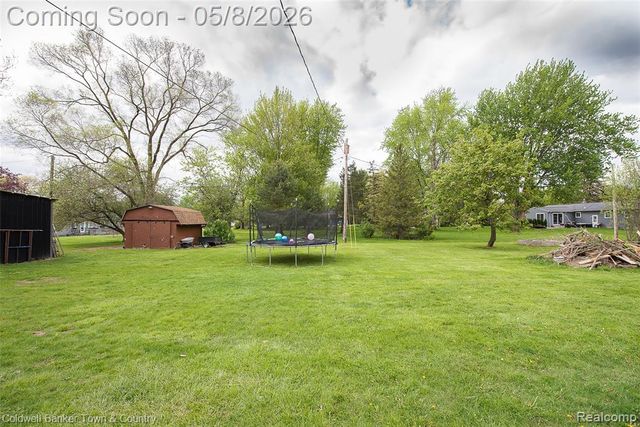 222 Bain Drive, Howell, MI 48855