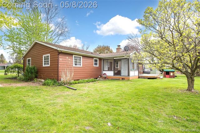 222 Bain Drive, Howell, MI 48855