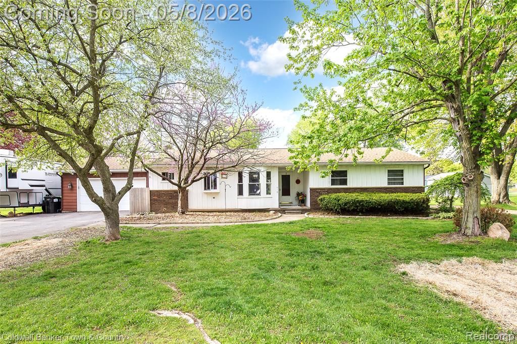 222 Bain Drive, Howell, MI 48855