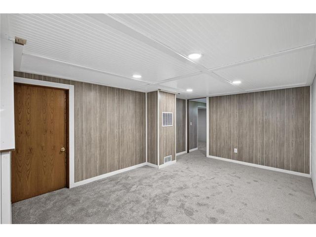 9 Park Drive, Circle Pines, MN 55014