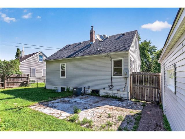 9 Park Drive, Circle Pines, MN 55014