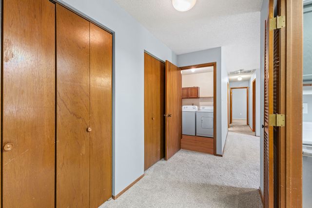 8601 Alpine Drive D, Urbandale, IA 50322