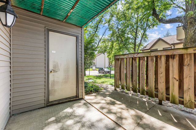 8601 Alpine Drive D, Urbandale, IA 50322