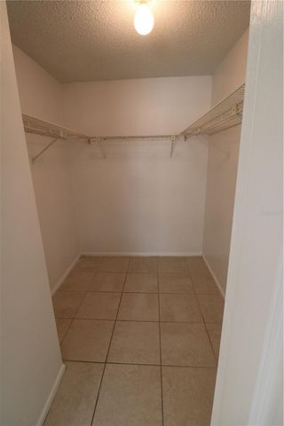 5017 OAKSHIRE DR, Tampa, FL 33625
