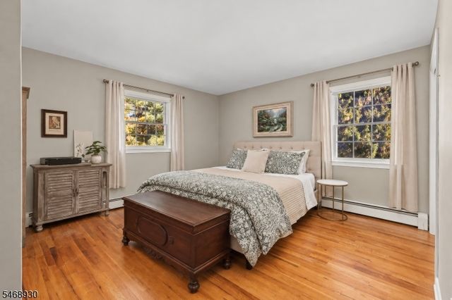 88 Old Farmers Rd, Washington Twp., NJ 07853