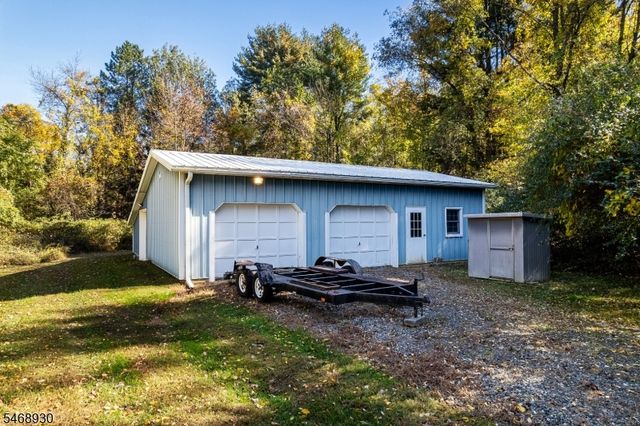 88 Old Farmers Rd, Washington Twp., NJ 07853