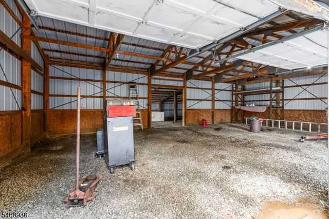 88 Old Farmers Rd, Washington Twp., NJ 07853