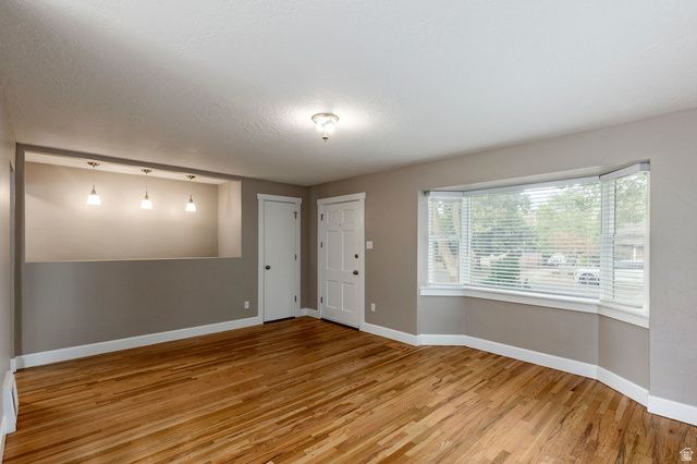 3085 S CRESCENT DR, Millcreek, UT 84106