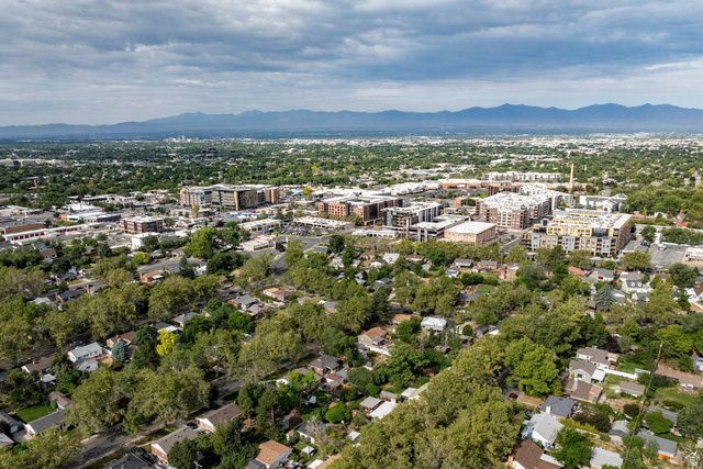 3085 S CRESCENT DR, Millcreek, UT 84106