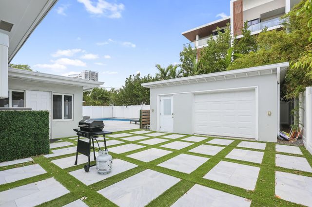 3025 Center Avenue, Fort Lauderdale, FL 33308