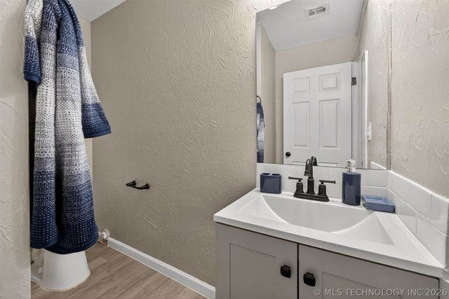 610 N Garfield Avenue, Sand Springs, OK 74063