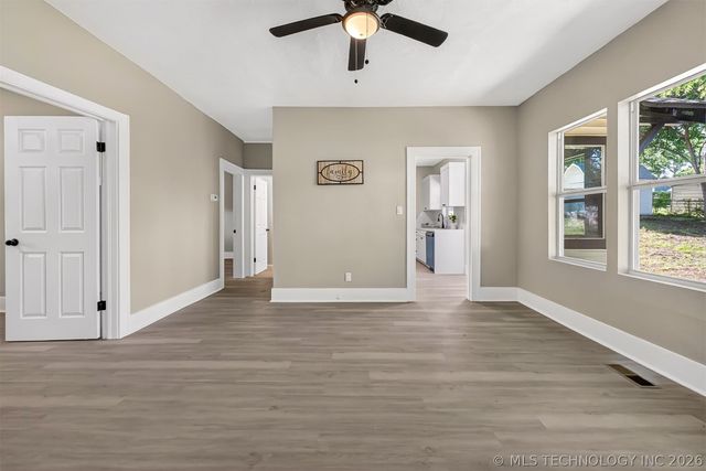 610 N Garfield Avenue, Sand Springs, OK 74063
