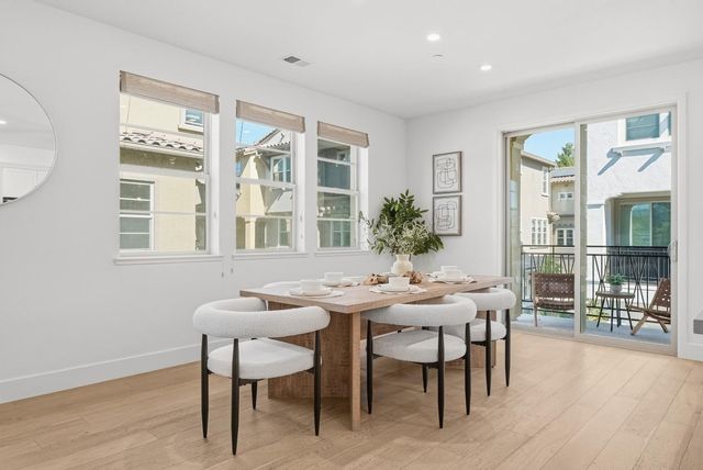 1208 San Ramon Avenue, Mountain View, CA 94043