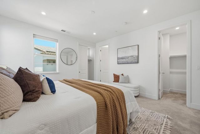 1208 San Ramon Avenue, Mountain View, CA 94043