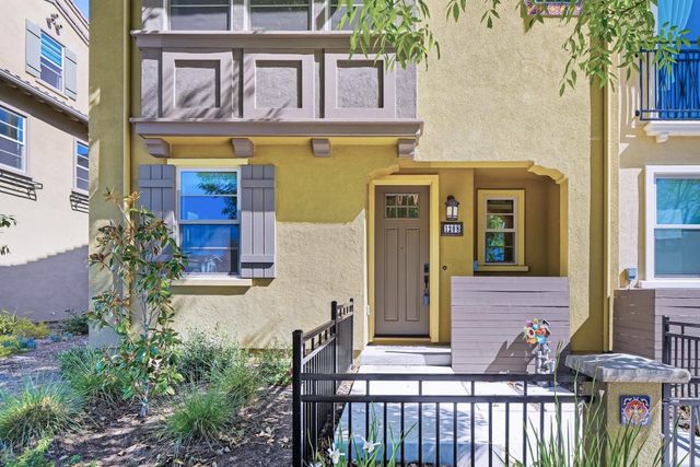 1208 San Ramon Avenue, Mountain View, CA 94043