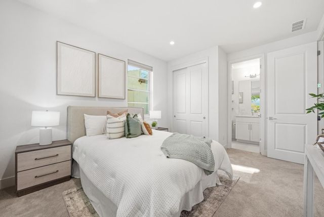 1208 San Ramon Avenue, Mountain View, CA 94043