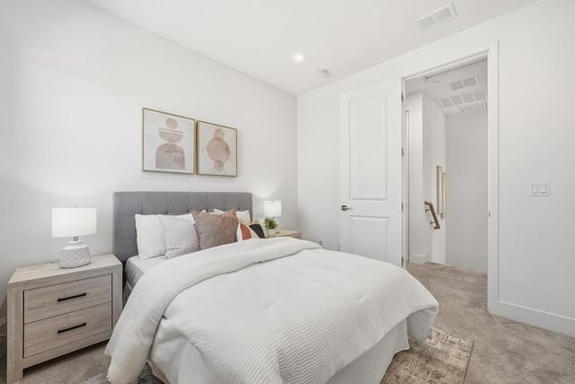 1208 San Ramon Avenue, Mountain View, CA 94043