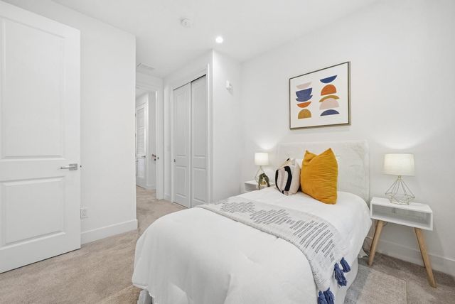 1208 San Ramon Avenue, Mountain View, CA 94043