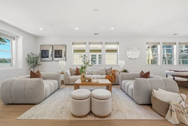 1208 San Ramon Avenue, Mountain View, CA 94043