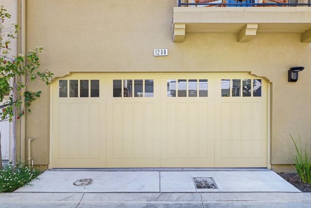 1208 San Ramon Avenue, Mountain View, CA 94043