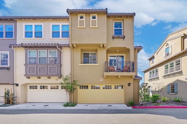 1208 San Ramon Avenue, Mountain View, CA 94043