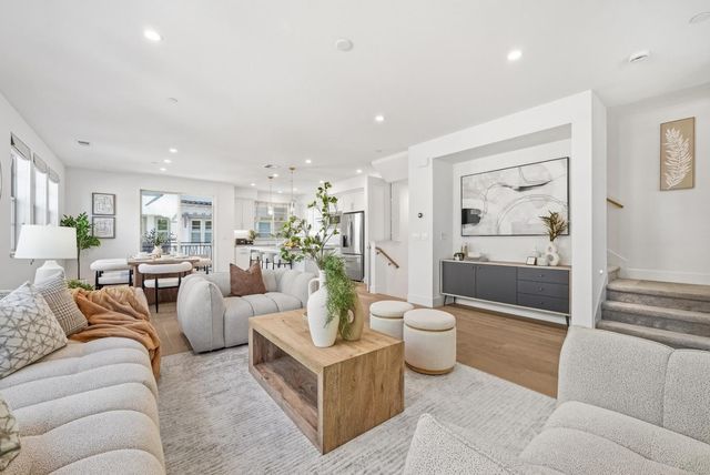 1208 San Ramon Avenue, Mountain View, CA 94043