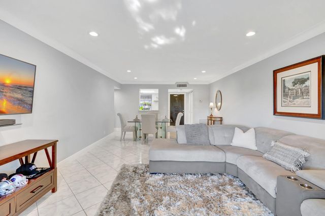 14823 Cumberland Drive 202, Delray Beach, FL 33446