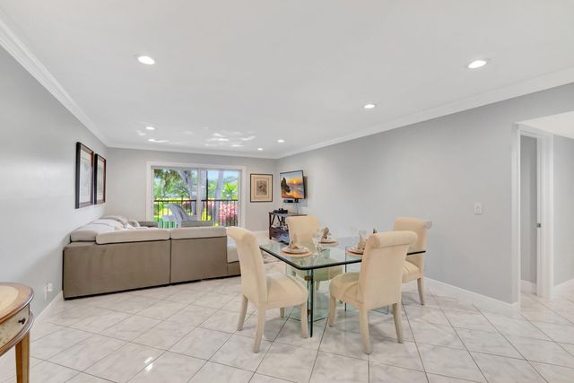 14823 Cumberland Drive 202, Delray Beach, FL 33446