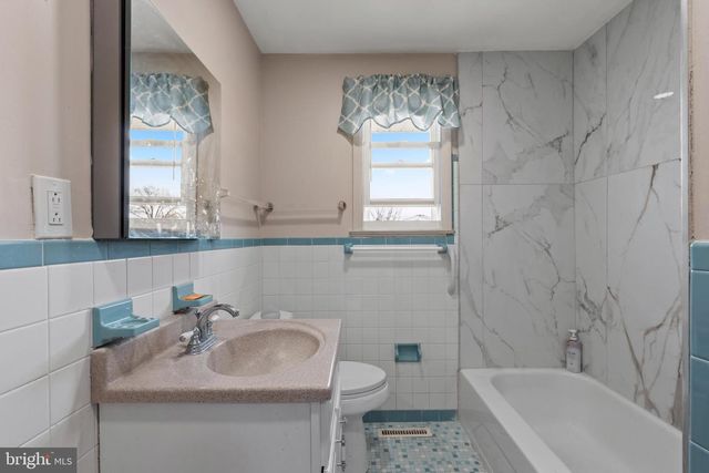 2701 TANEY LN, Wilmington, DE 19810