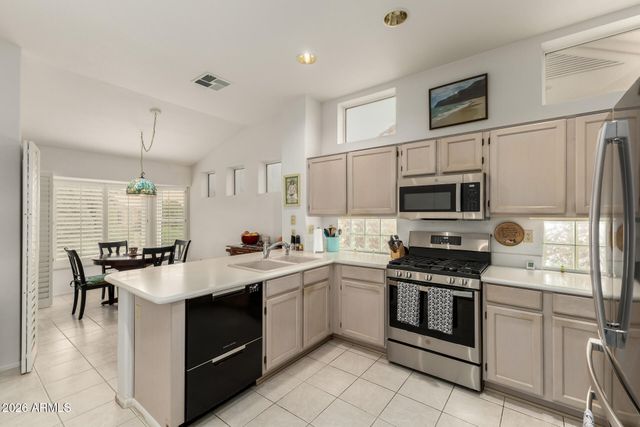 15206 W SKY HAWK Drive, Sun City West, AZ 85375