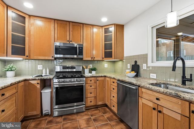 3402 CHARLESON ST, Annandale, VA 22003