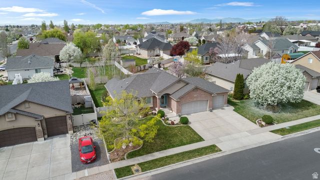 1872 S 2265 W, Syracuse, UT 84075