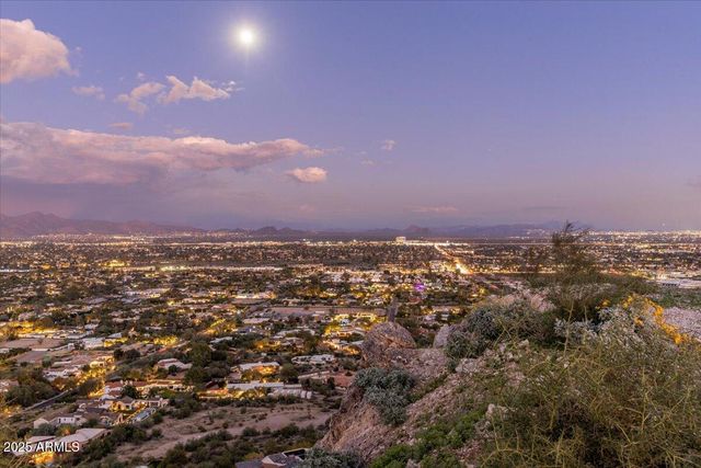 7080 N INVERGORDON Road -, Paradise Valley, AZ 85253